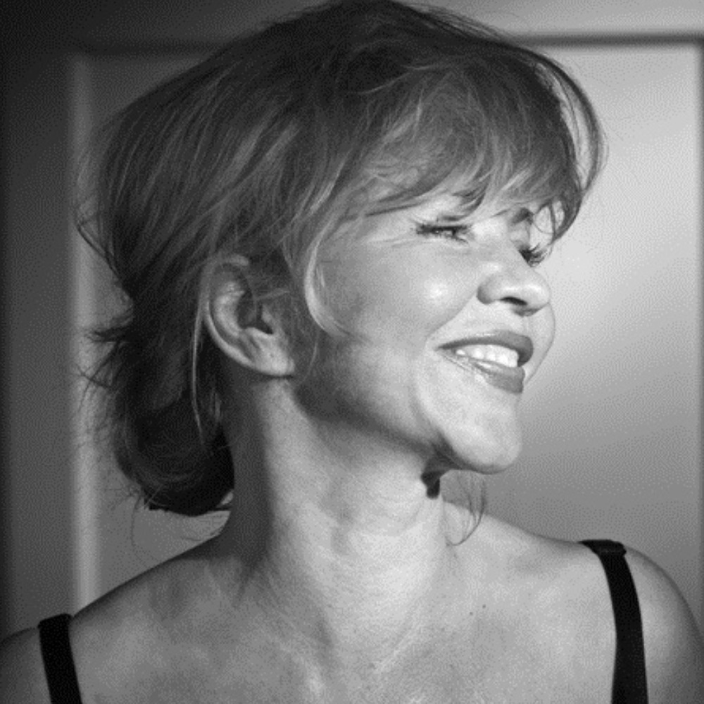 Meet your Posher, Elena